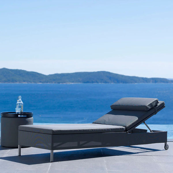 Rest Sunbed - Aluminium Frame & Grey Cushion