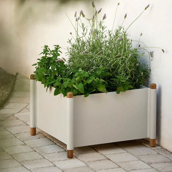Sticks Planter