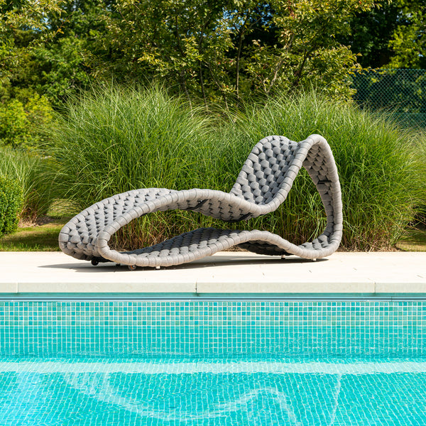 Wave Luxe Day Bed Lounger - Spa Living
