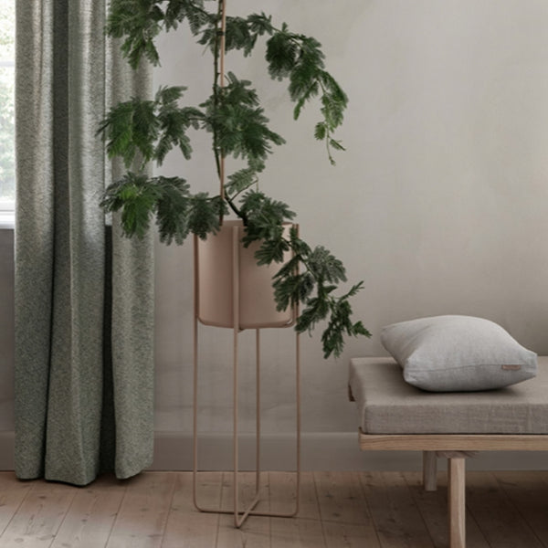 Kena Planter + Stand