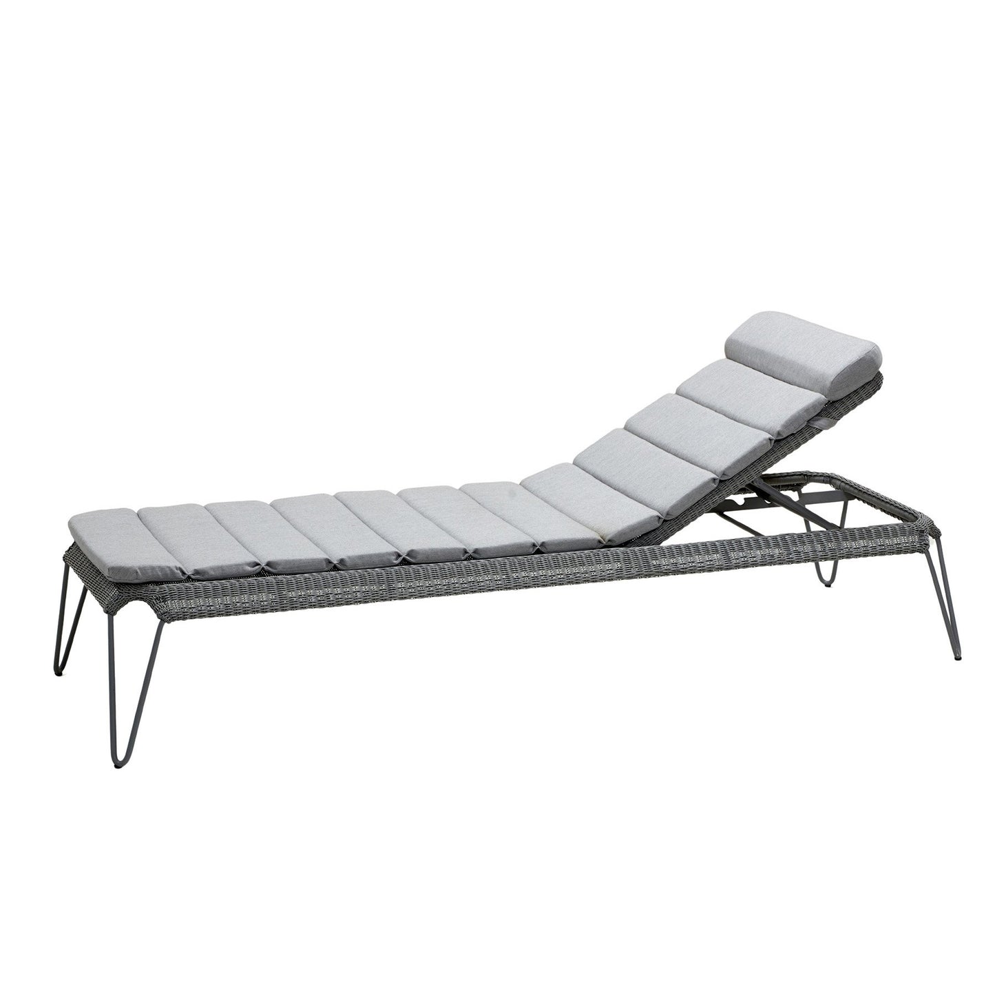 Breeze Sun Bed [with cushion] - Spa Living 