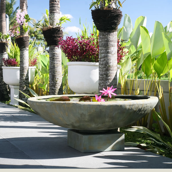 Outdoor Bowl Water Feature - Spa Living 