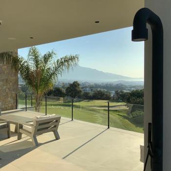 SOHO Freestanding Outdoor Shower [Matt Black] - Spa Living 