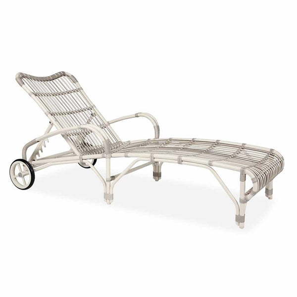 Lucy Poolside Lounger, Vincent Sheppard, Outdoor Spa Furniture - Spa Living 