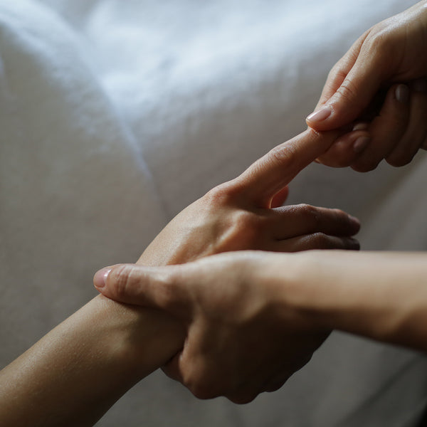 Arms and Hands -  Light Touch Therapy / Oncology  - 30 mins