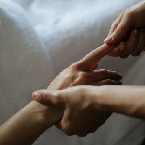 Arms and Hands -  Light Touch Therapy / Oncology  - 30 mins