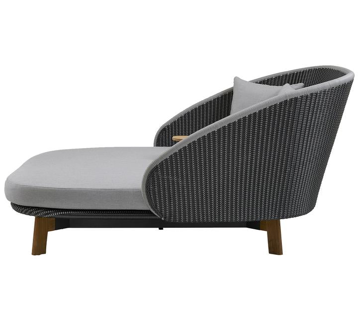 Peacock Double Daybed Lounger [Cane-Line] - Spa Living 