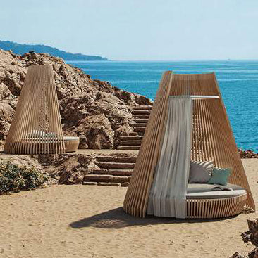 HUT Lounger - Spa Living 